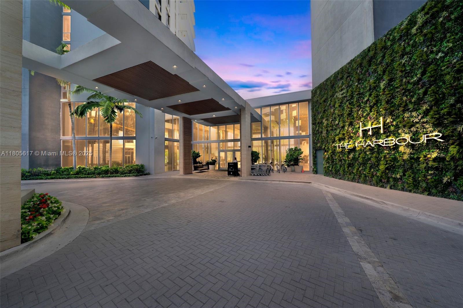 16385 Biscayne Blvd #2707, North Miami Beach, Florida image 5