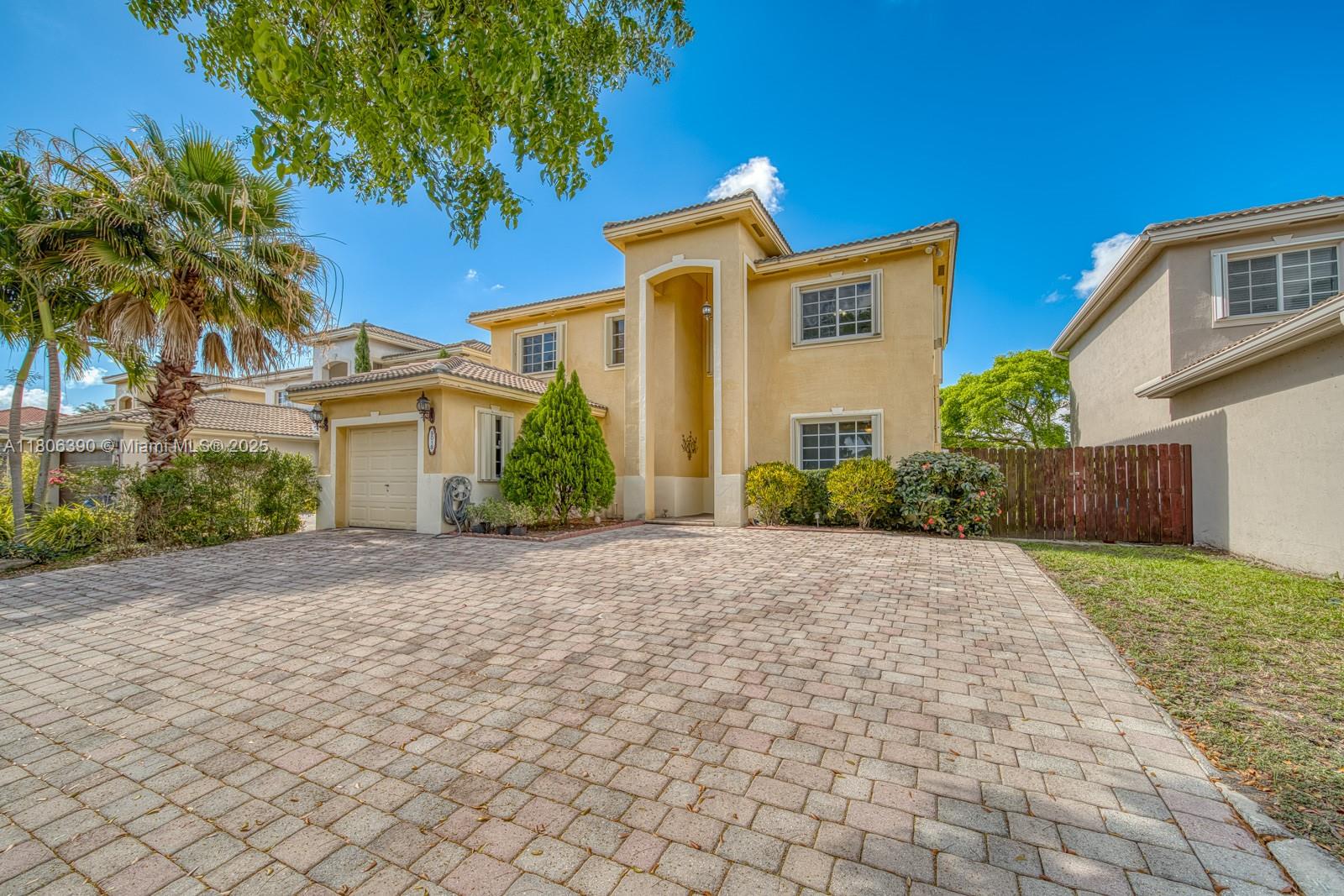 9018 SW 211th Ln, Cutler Bay, Florida image 31