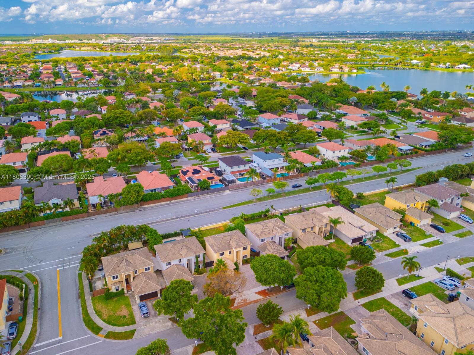 9018 SW 211th Ln, Cutler Bay, Florida image 36
