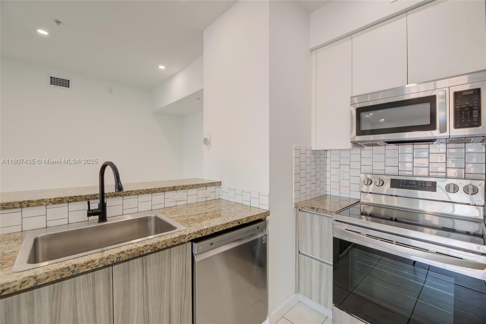 Property photo # 2