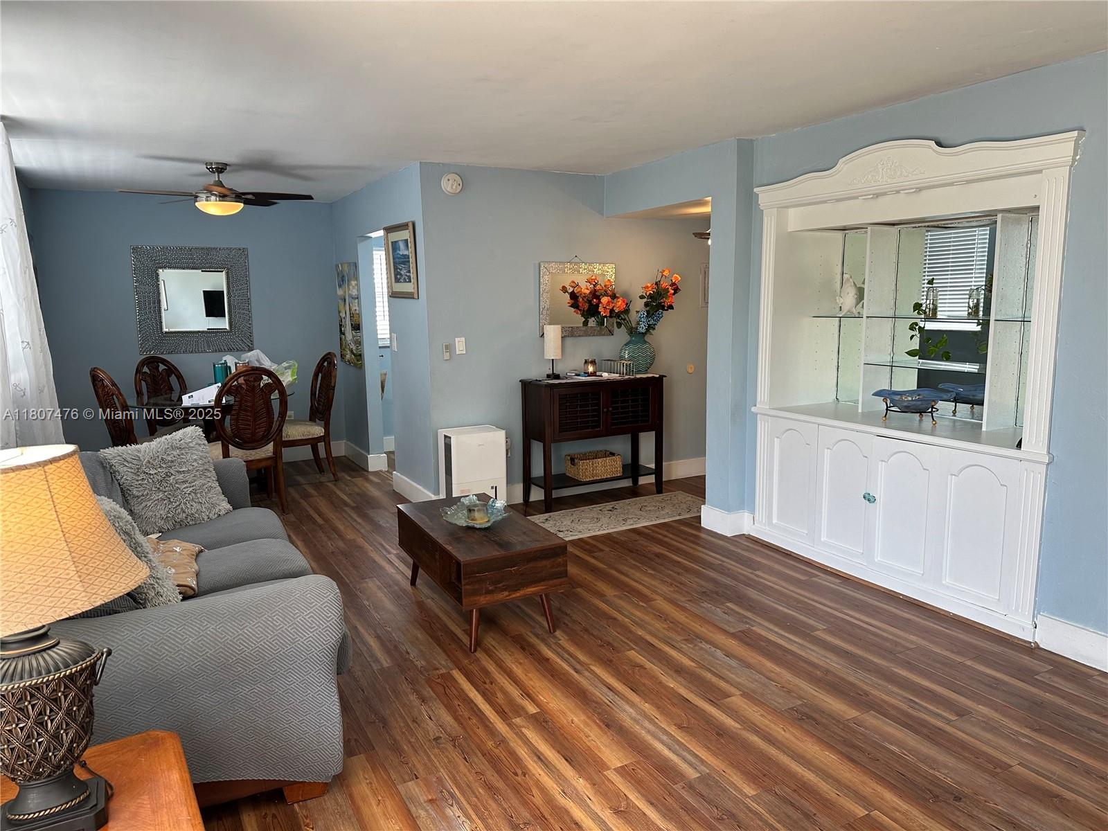 7900 Tatum Waterway Dr #314, Miami Beach, Florida image 2
