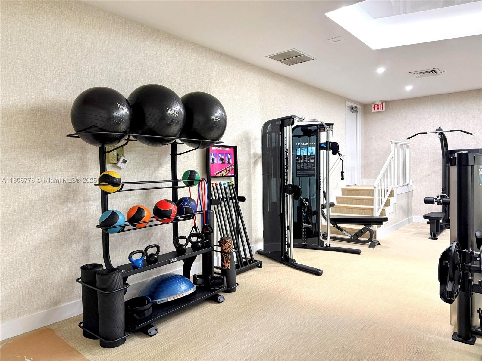 3640 Yacht Club Dr #502, Aventura, Florida image 29