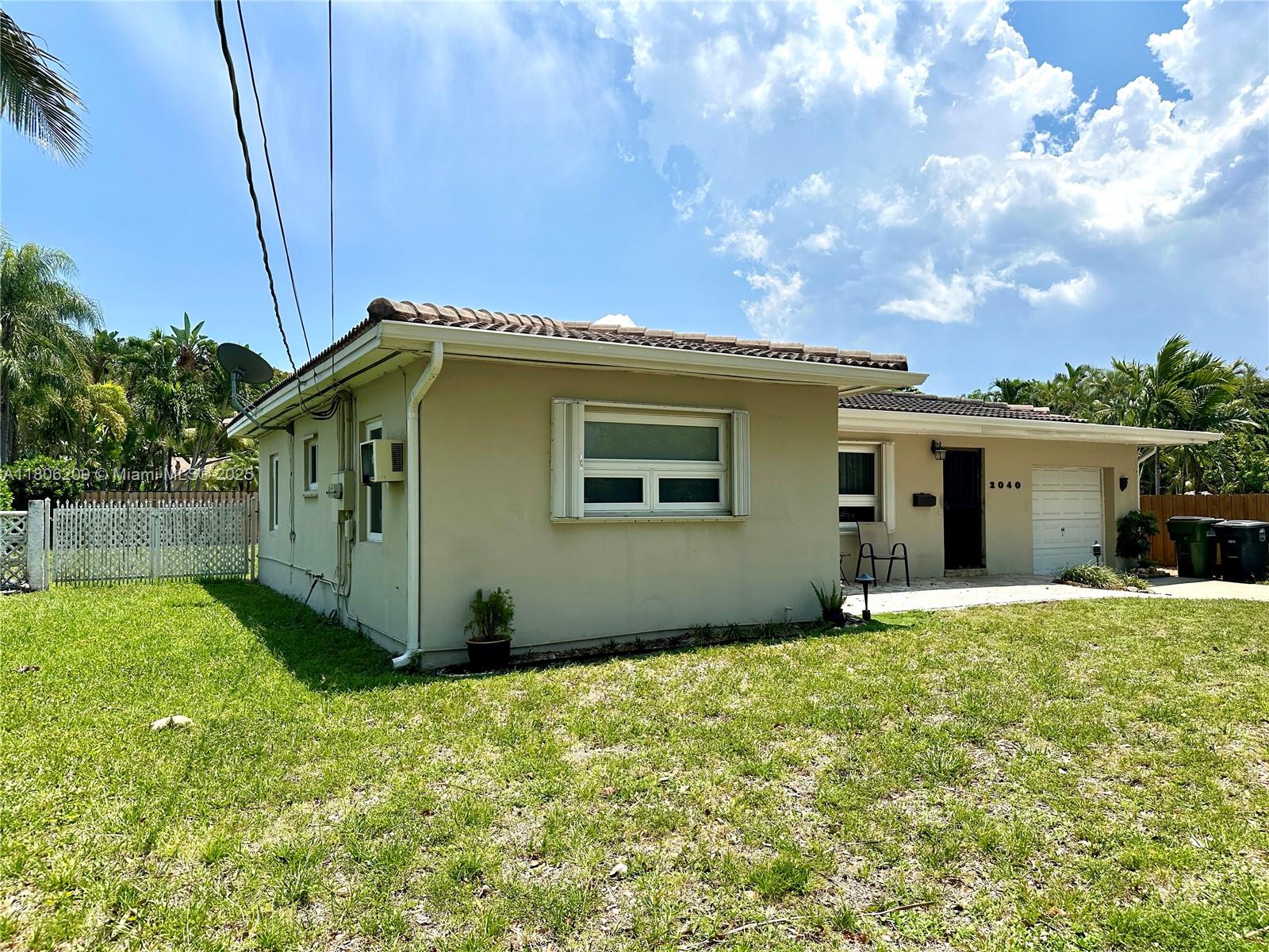 2040 N Hibiscus Dr, North Miami, Florida image 3