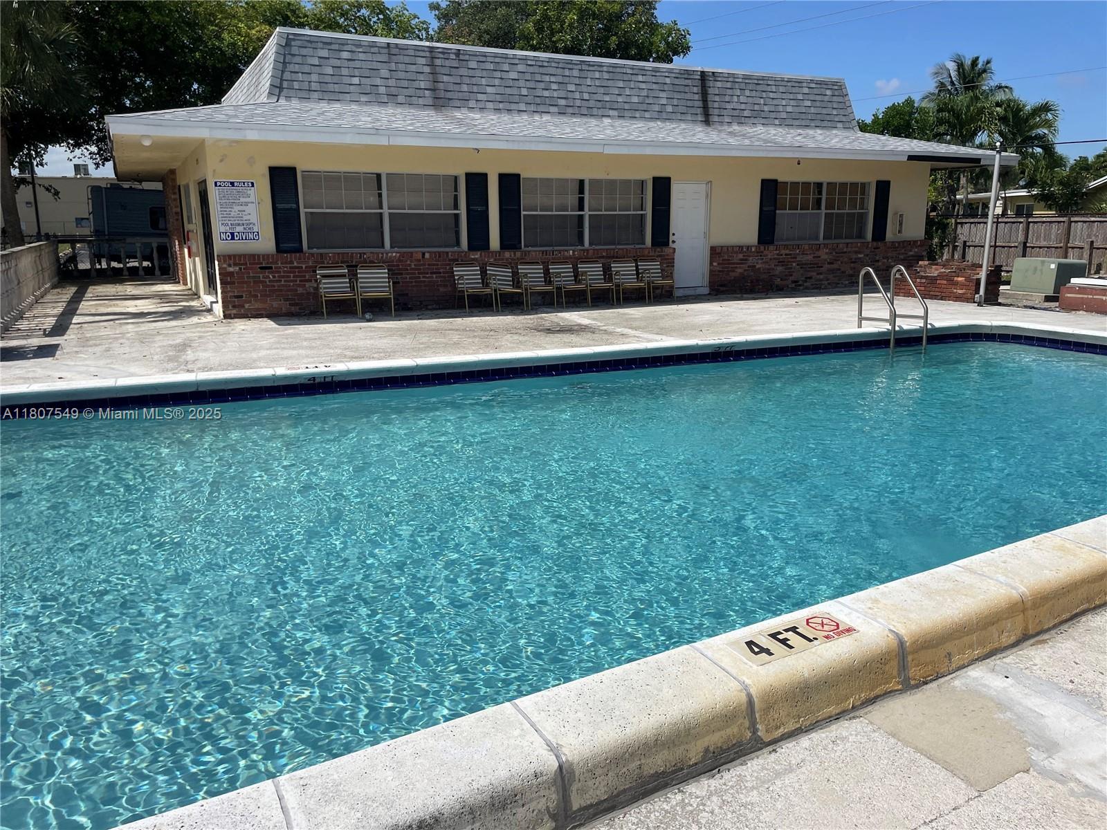 2041 NW 81st Ave #414, Pembroke Pines, Florida image 2
