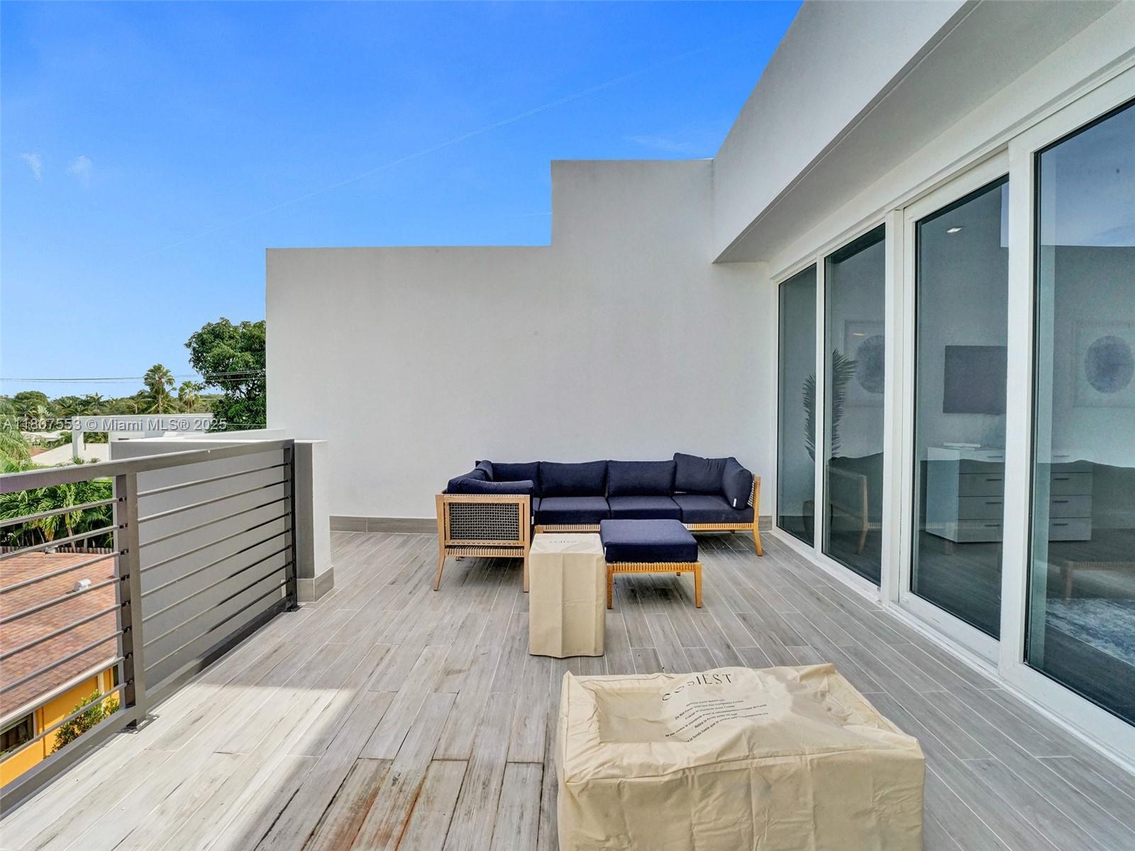 1226 NE 15 Ave #D, Fort Lauderdale, Florida image 25
