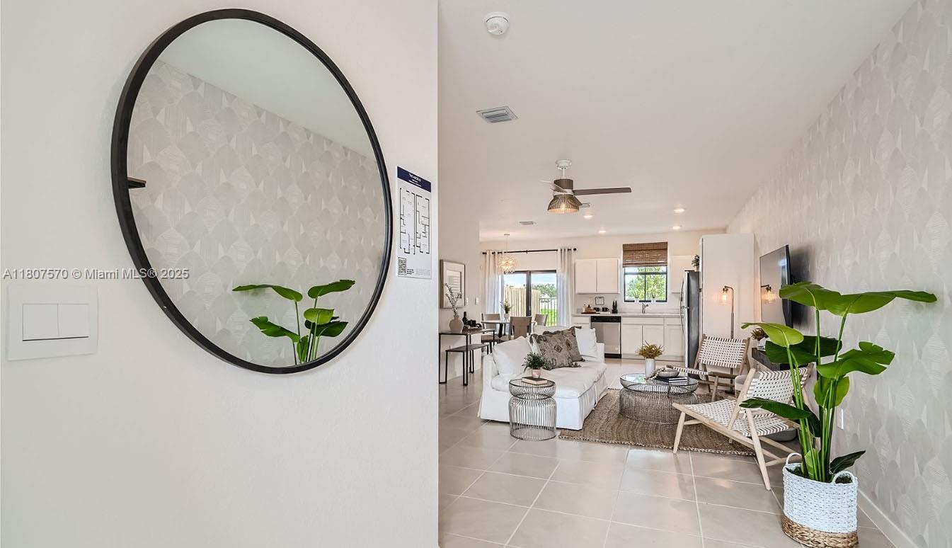 1473 NE 3rd Avenue, Florida City, Florida image 3