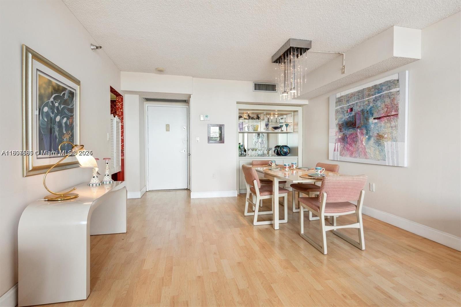 20505 E Country Club Dr #1532, Aventura, Florida image 4