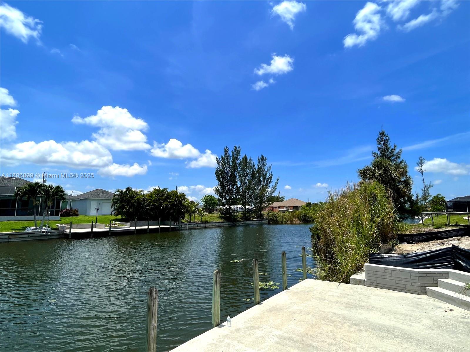 520 Sw 28th St, Cape Coral, Florida image 1