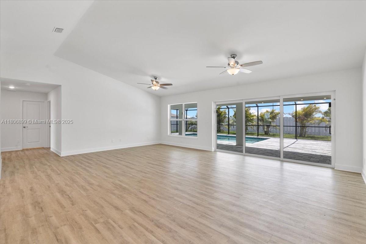 520 Sw 28th St, Cape Coral, Florida image 13
