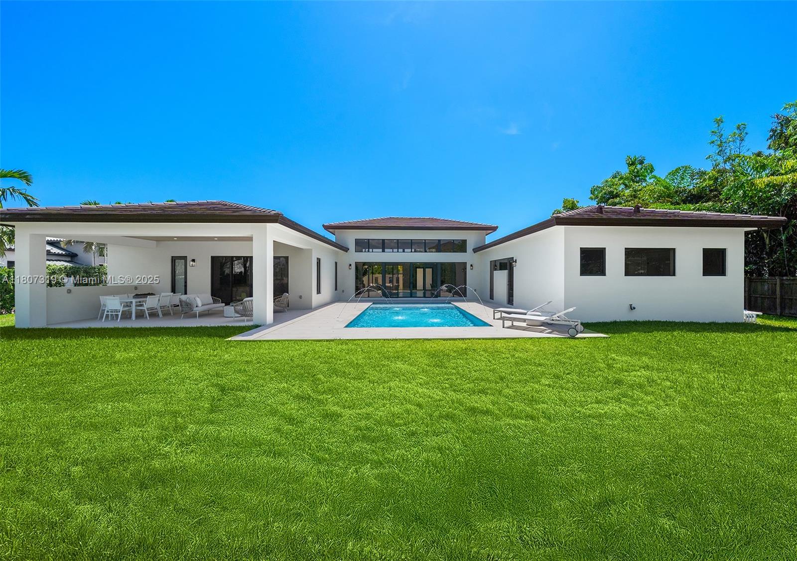 17214 SW 92nd Ave, Palmetto Bay, Florida image 2