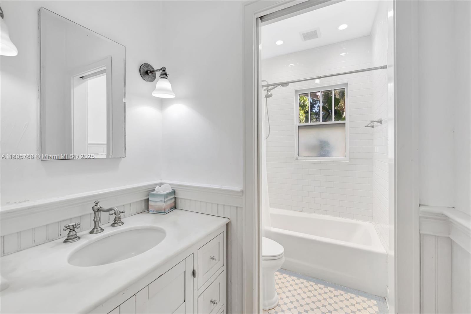 1031 SW 4th St, Fort Lauderdale, Florida image 15