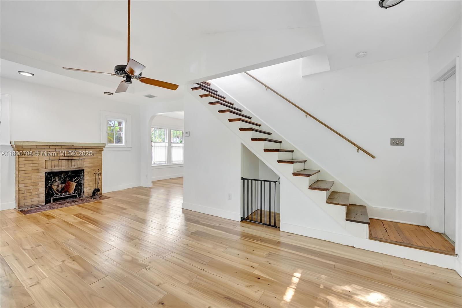 1031 SW 4th St, Fort Lauderdale, Florida image 6