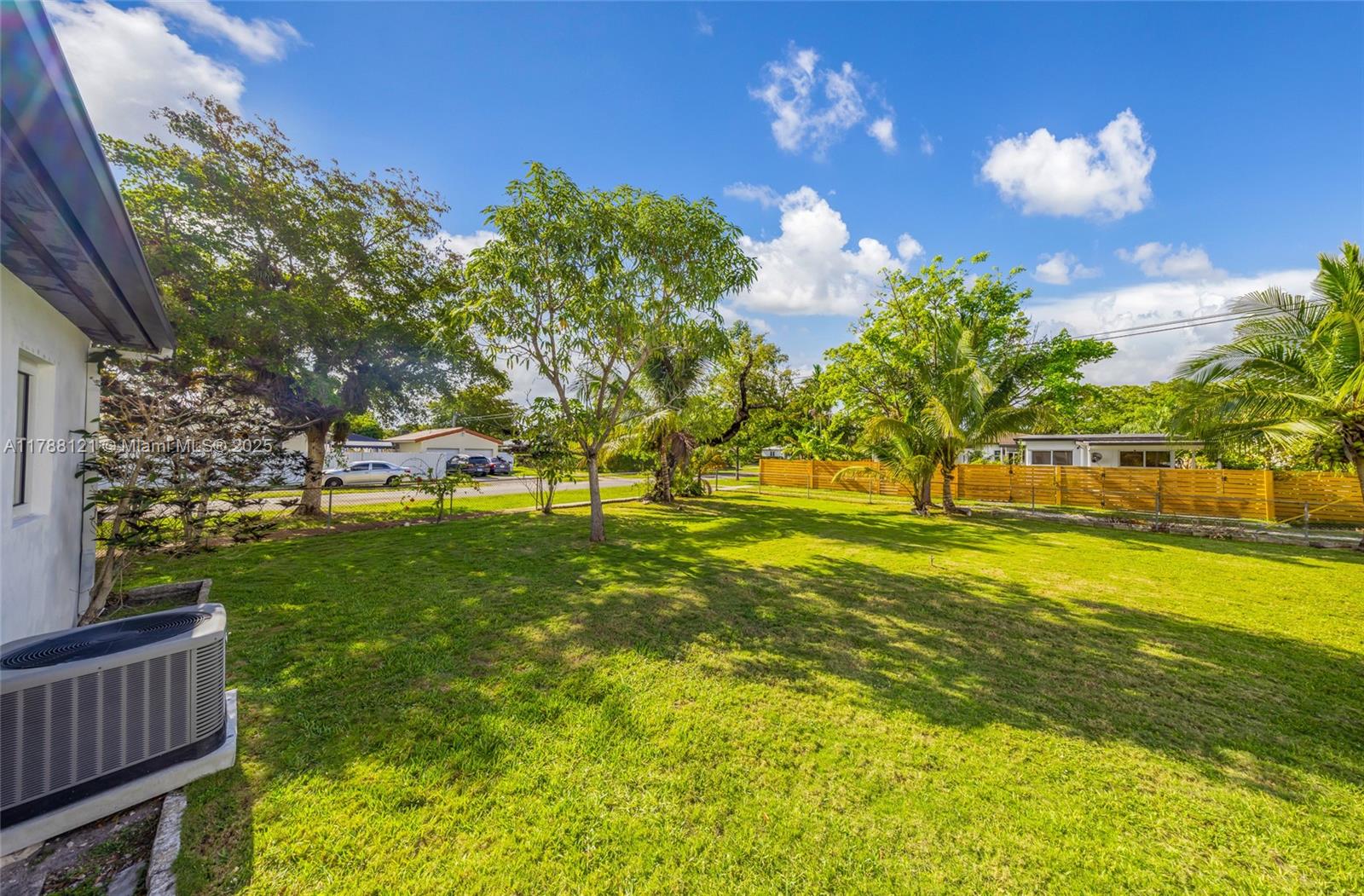 1000 Plover Ave, Miami Springs, Florida image 44