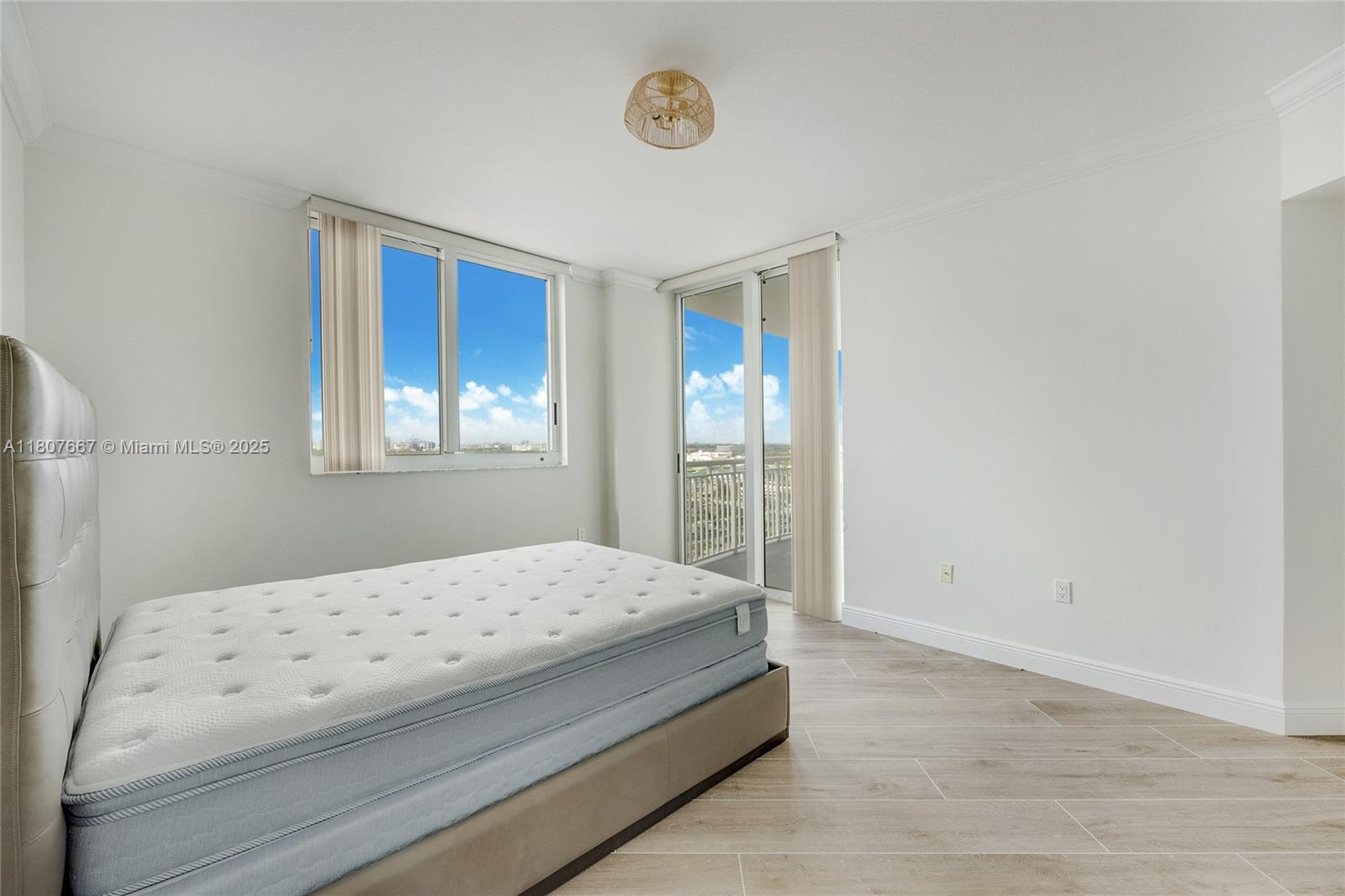 Property photo # 6