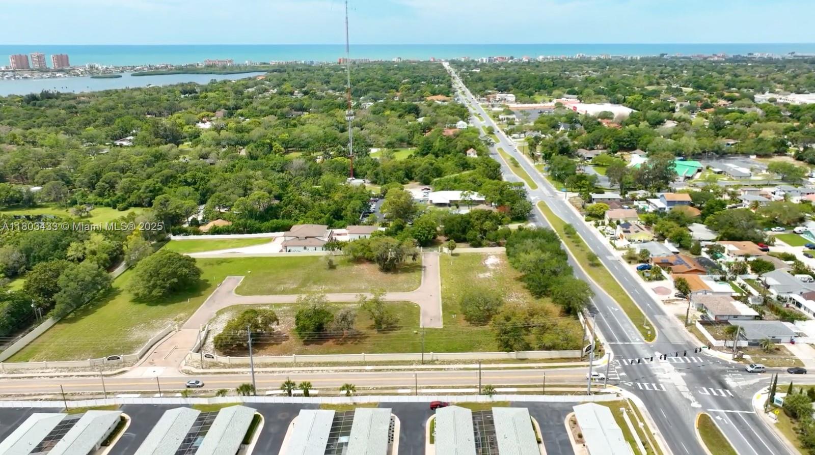 12512 Park Blvd, Seminole, Florida image 2