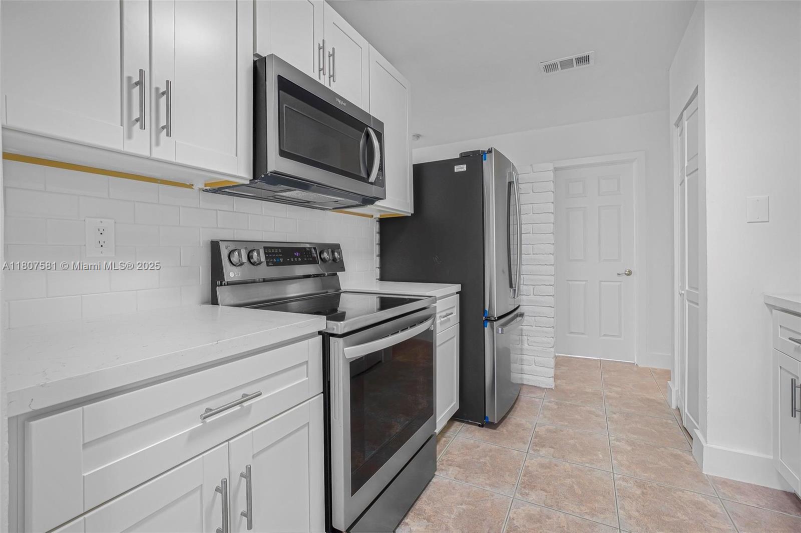 9710 Haitian Dr, Cutler Bay, Florida image 11
