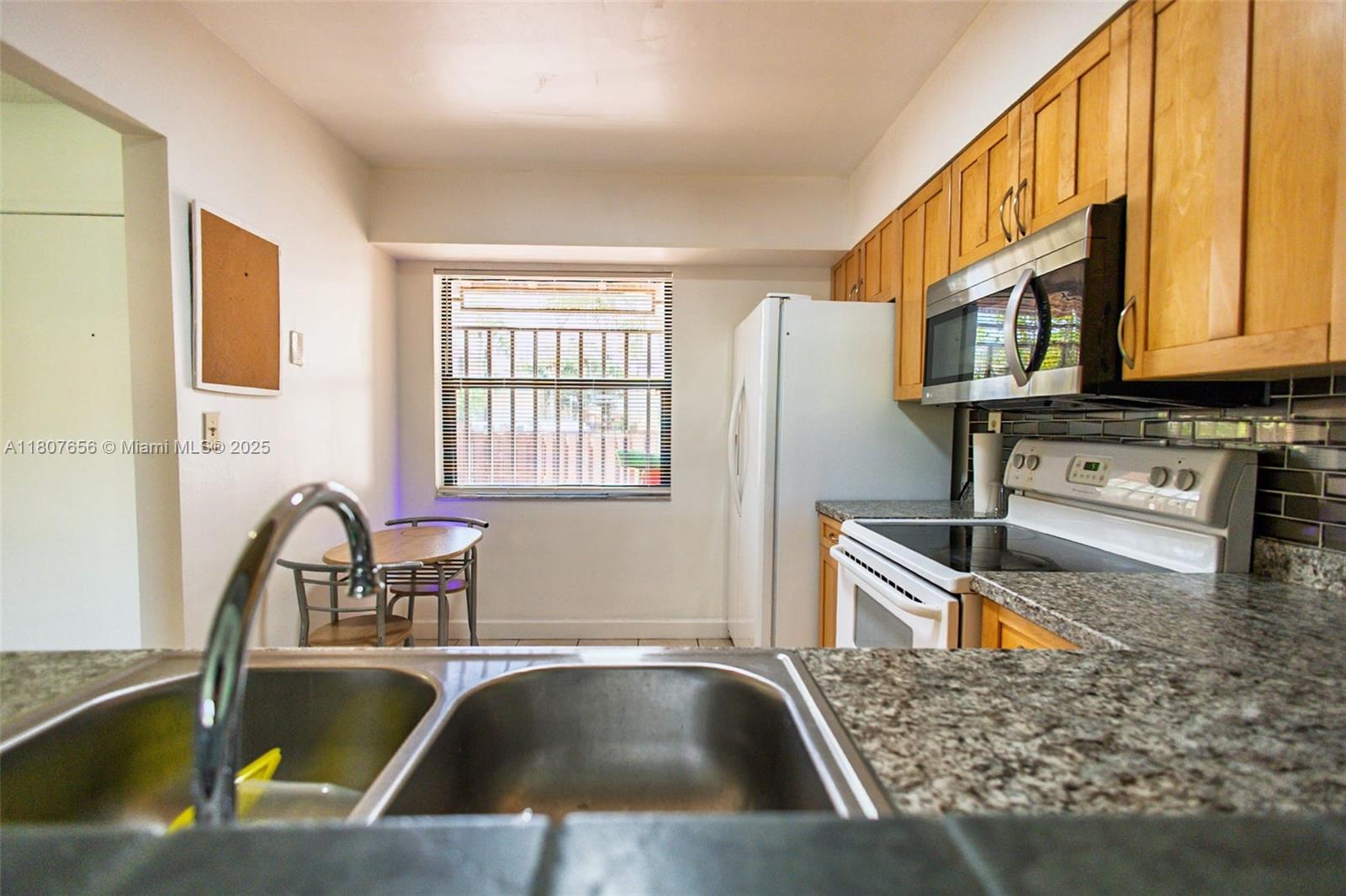 Property photo # 6