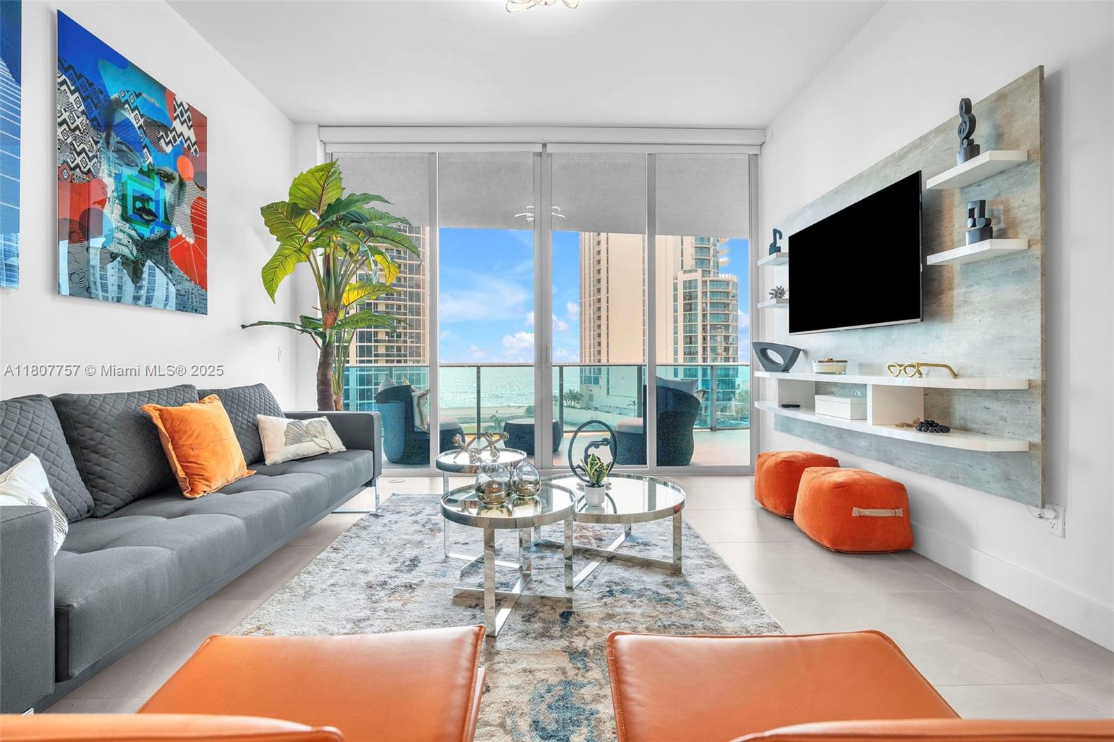 Apartamento à Venda em Sunny Isles Beach, FL