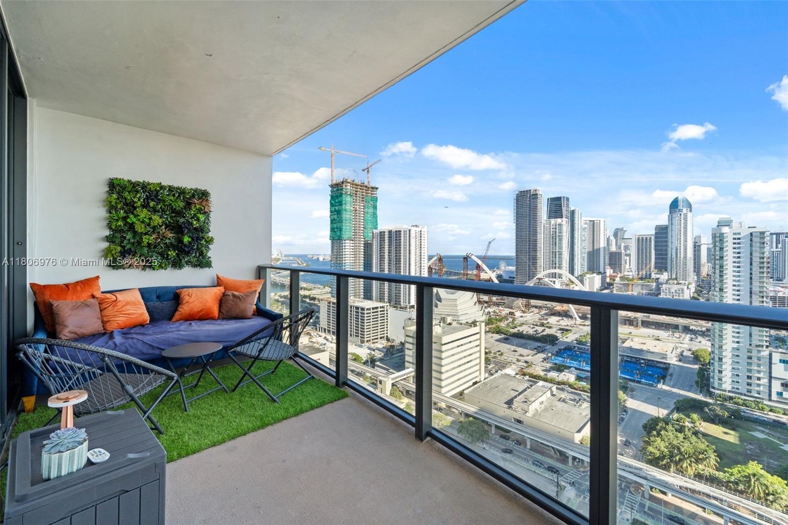 Listing Photo 10