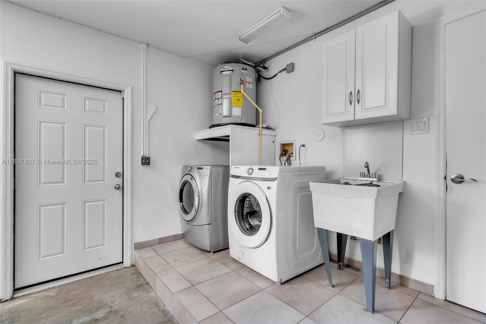 1550 Tyler St, Hollywood, Florida image 21