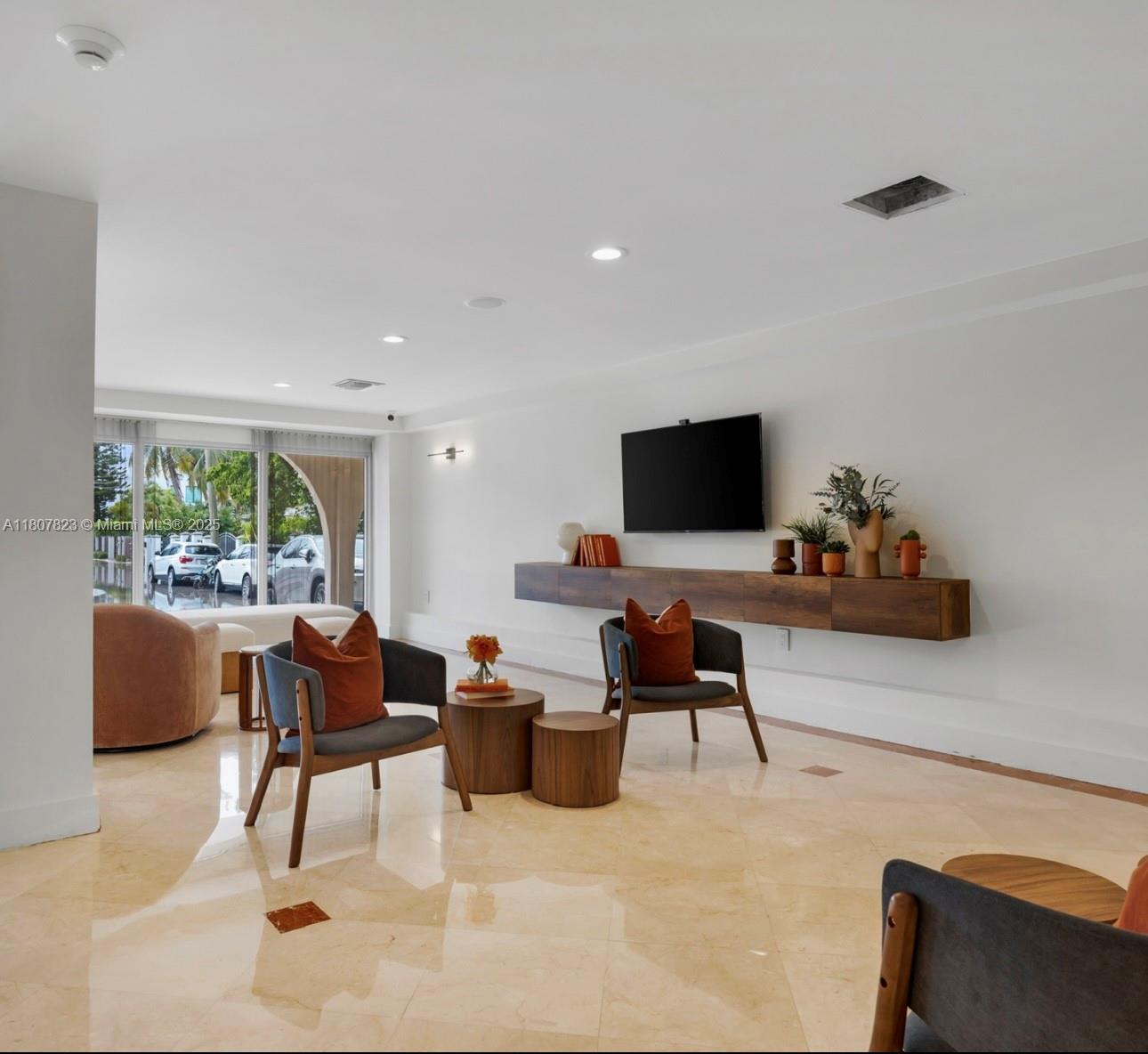 Property photo # 6