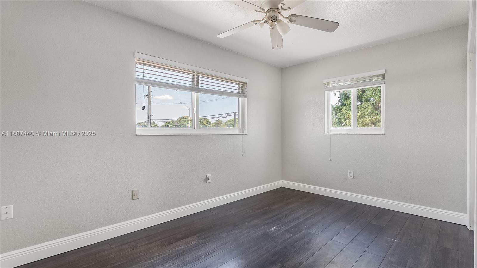 15 W 55th St, Hialeah, Florida image 19
