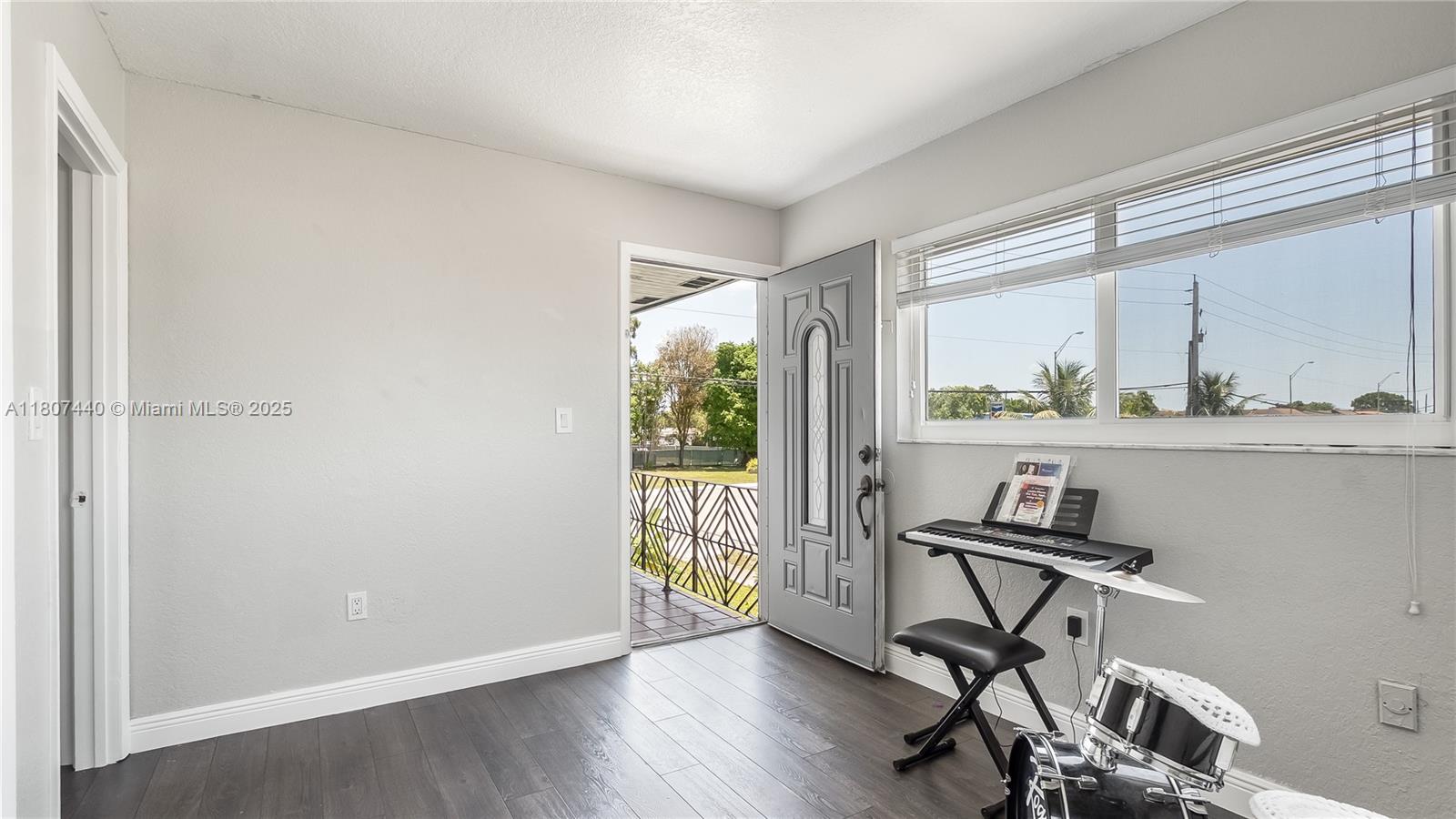 15 W 55th St, Hialeah, Florida image 22