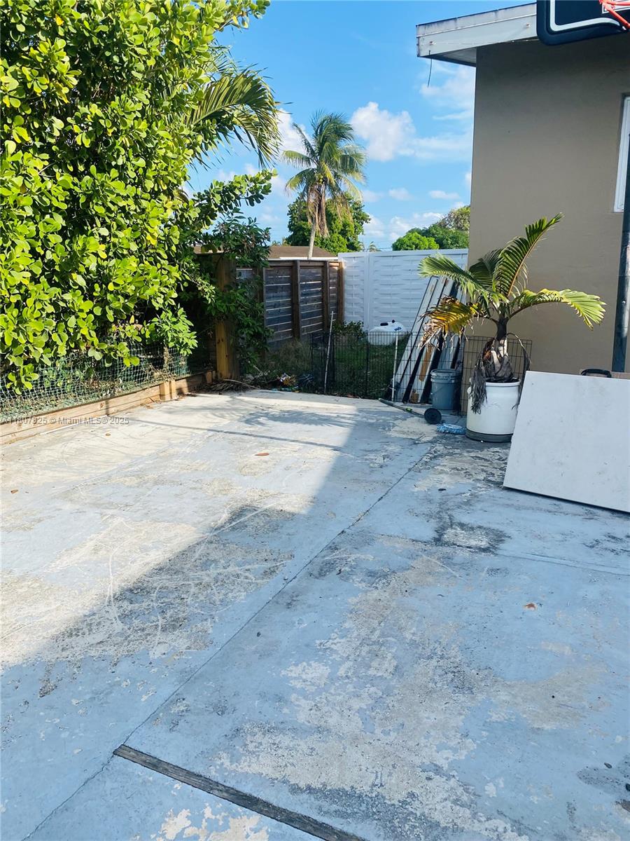 3745 NW 171st Ter, Miami Gardens, Florida image 21