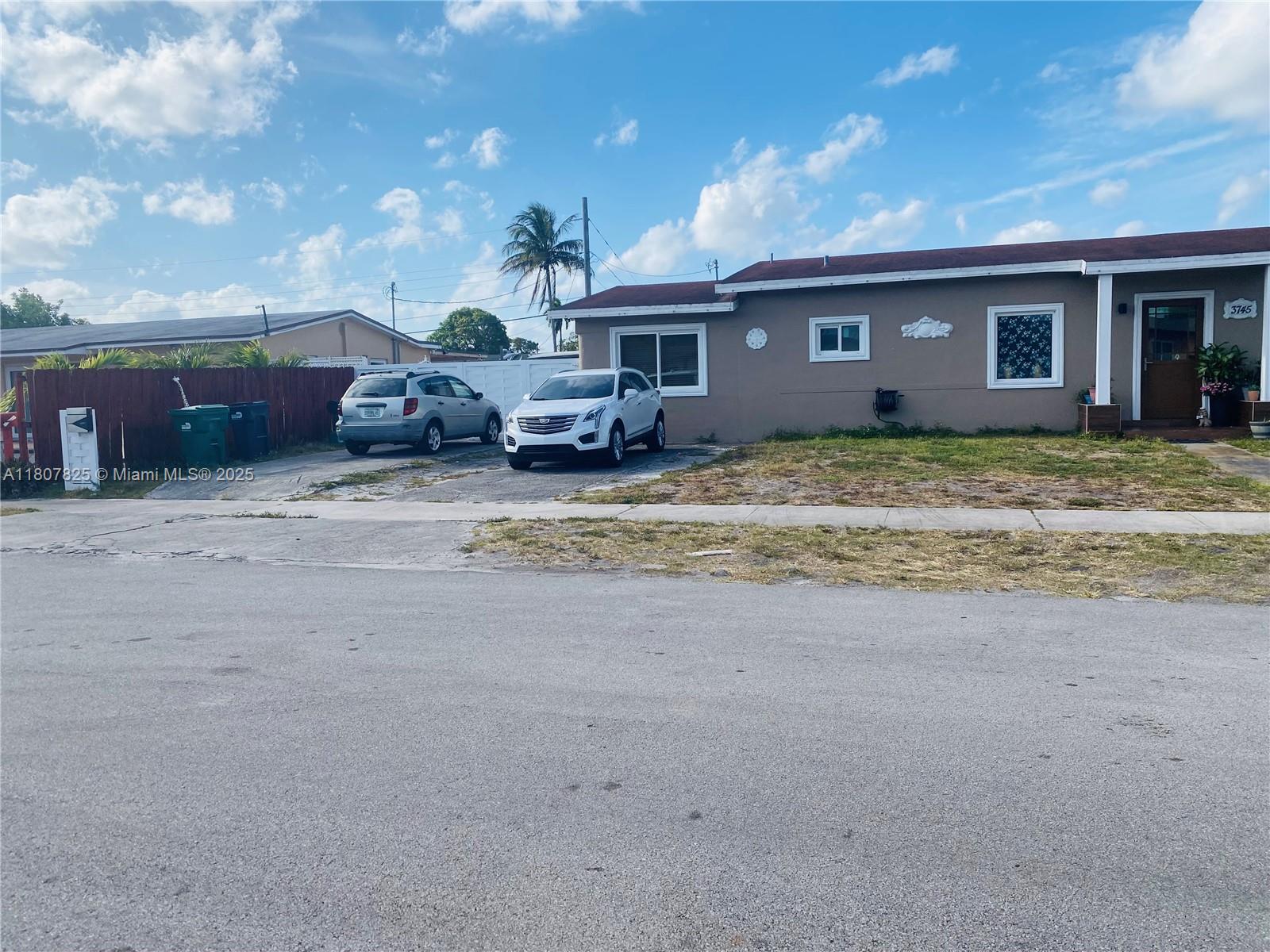 3745 NW 171st Ter, Miami Gardens, Florida image 3