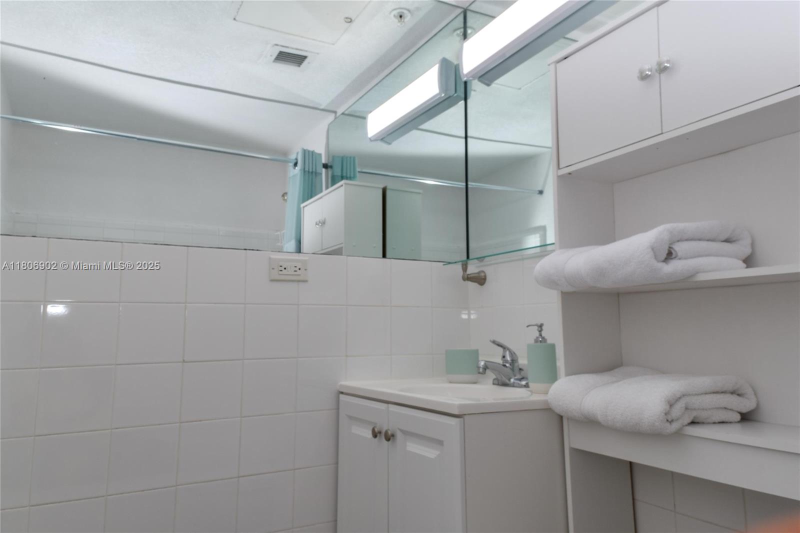 1500 Bay Rd #1532S, Miami Beach, Florida image 25