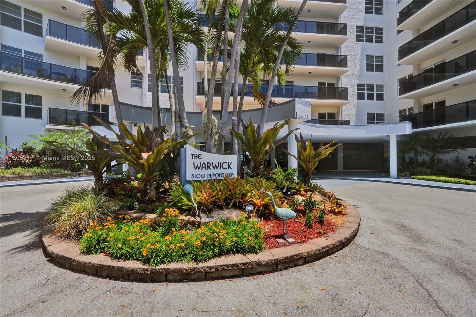 5100  Dupont Blvd #7J For Sale A11806317, FL