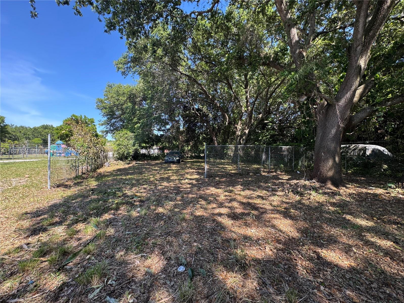 18201 NW 20th Ave, Miami Gardens, Florida image 12