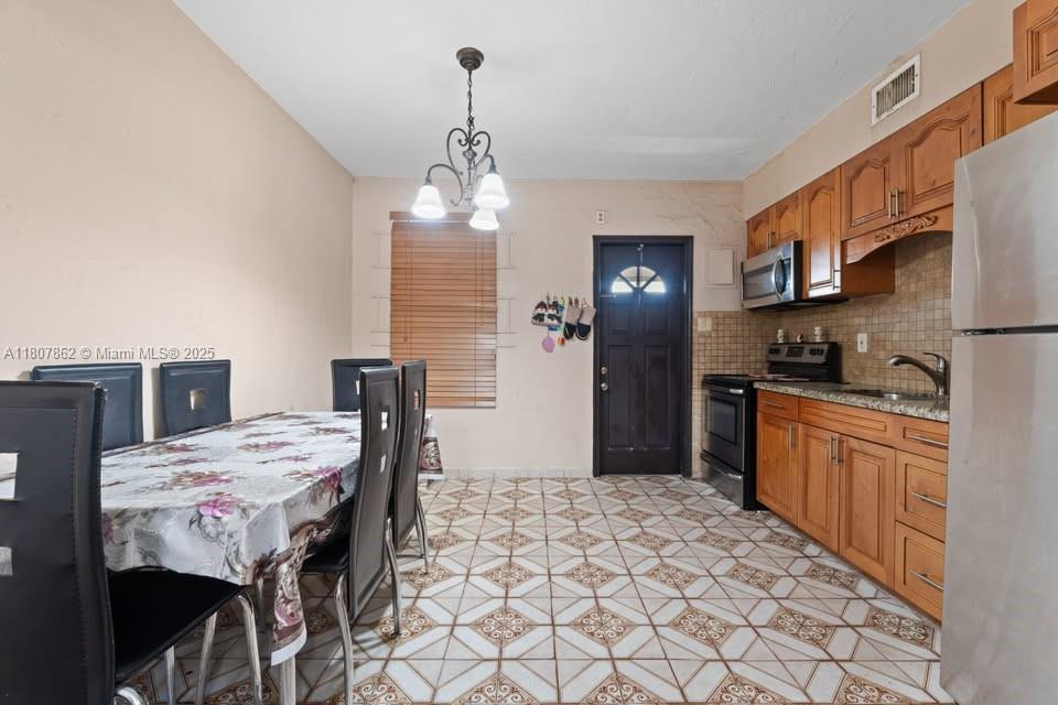 2655 NW 14th Ave, Miami, Florida image 4