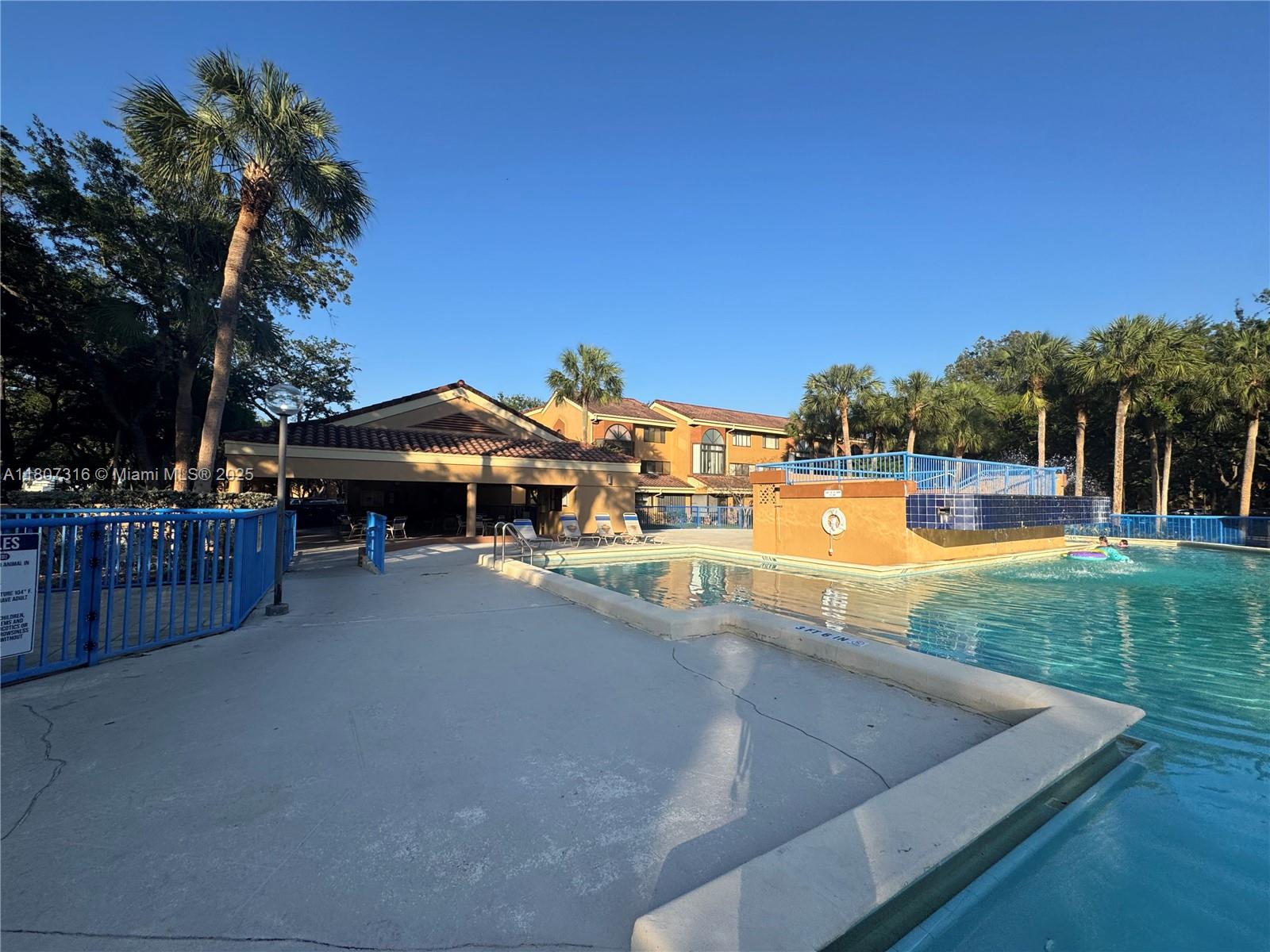 15569 N Miami Lakeway N #204, Miami Lakes, Florida image 25