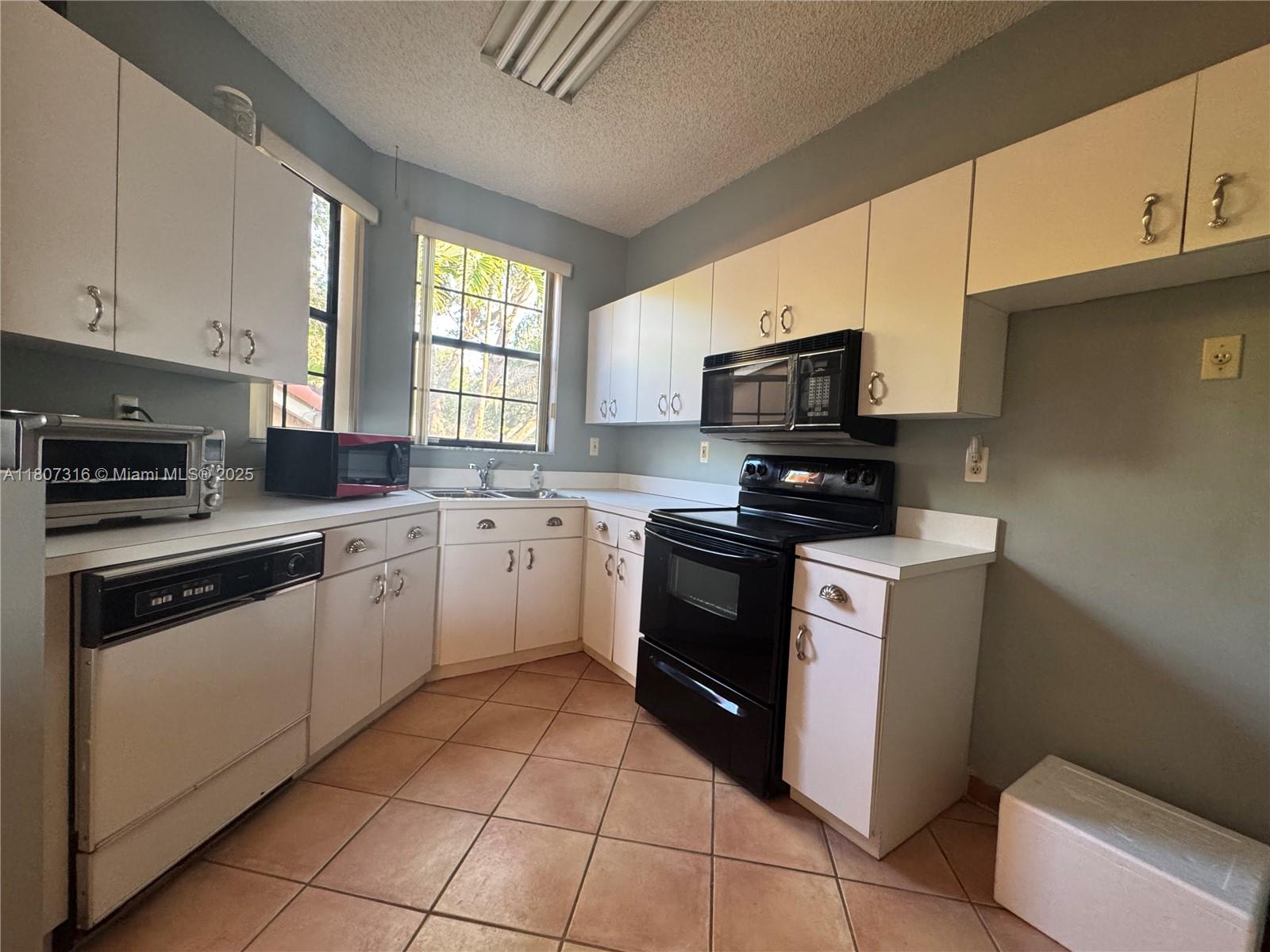 15569 N Miami Lakeway N #204, Miami Lakes, Florida image 8