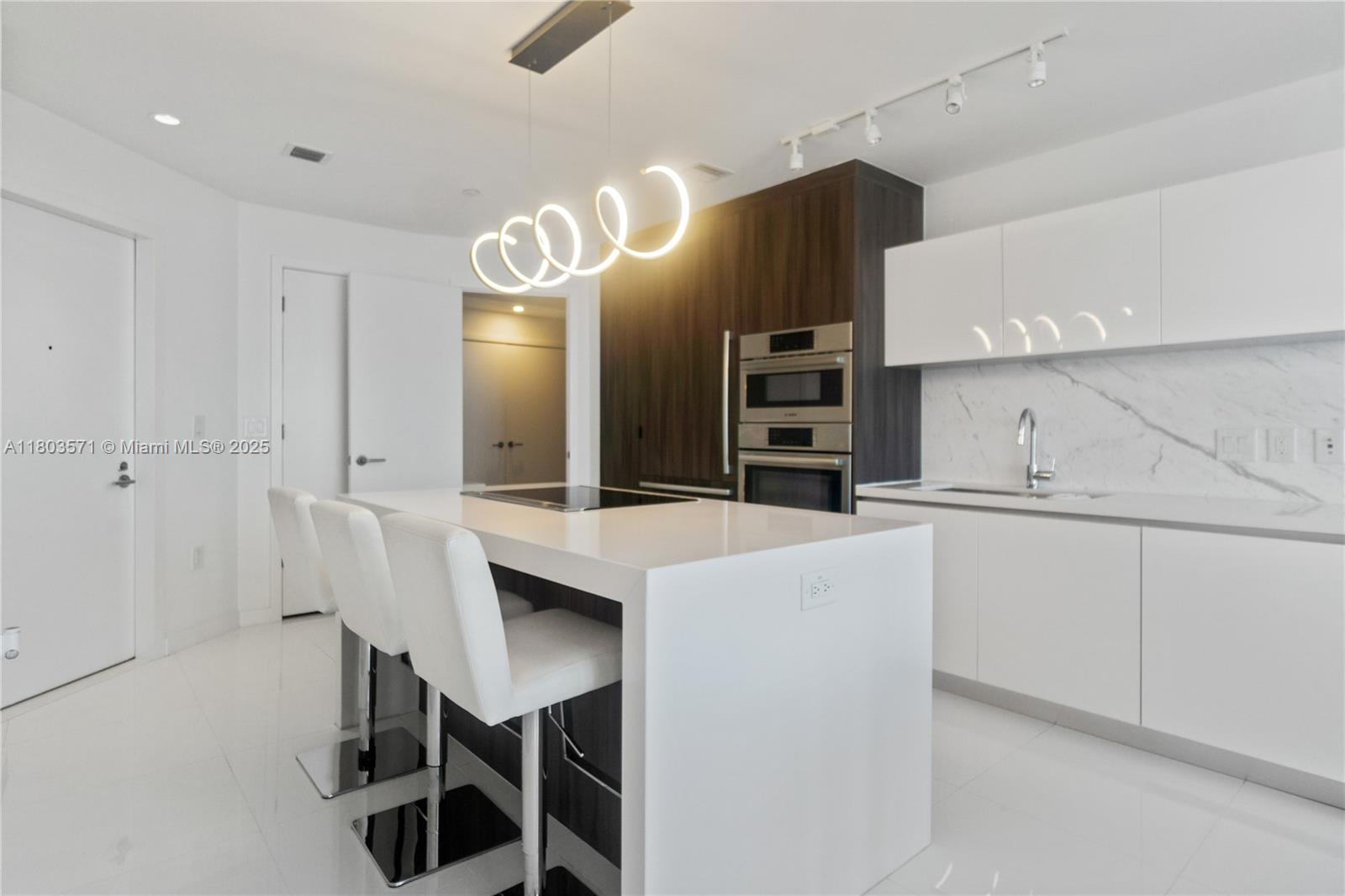 851 NE 1st Ave #3906, Miami FL 33132