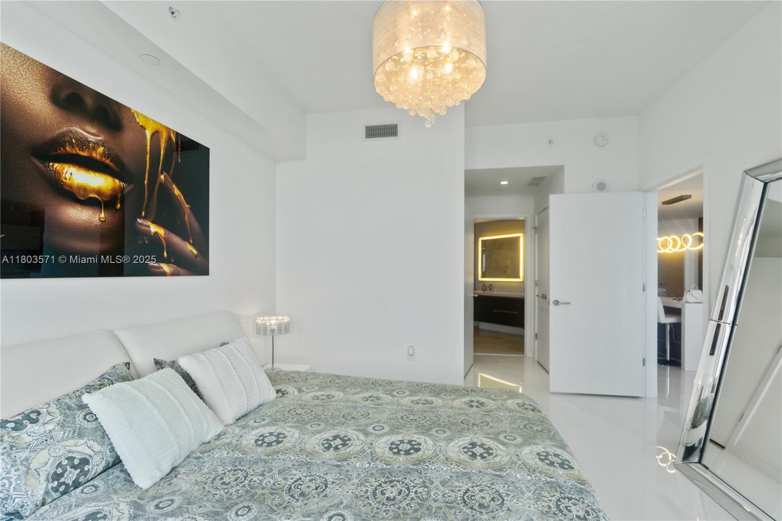 851 NE 1st Ave #3906, Miami FL 33132