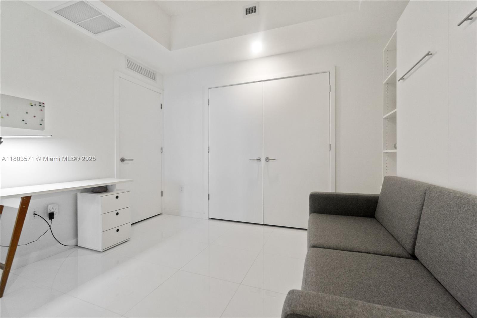 851 NE 1st Ave #3906, Miami FL 33132