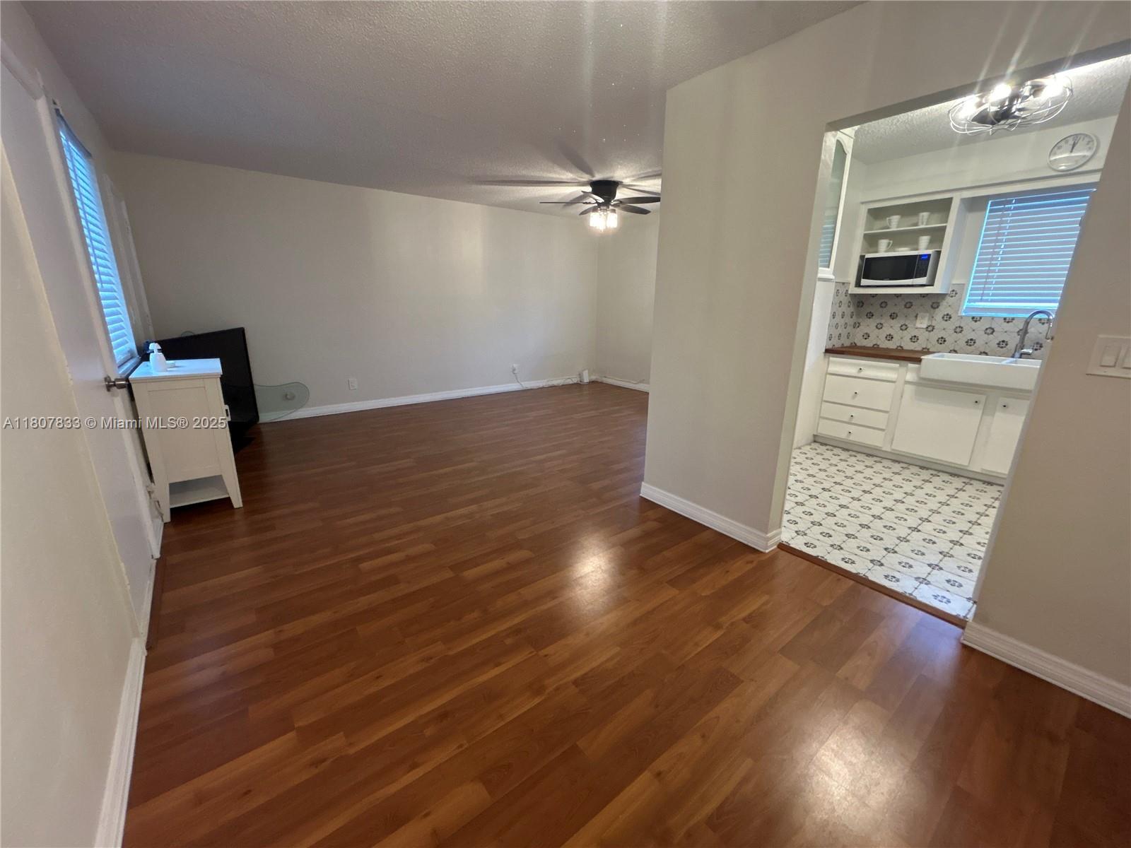 1717 Rodman St #18, Hollywood, Florida image 2