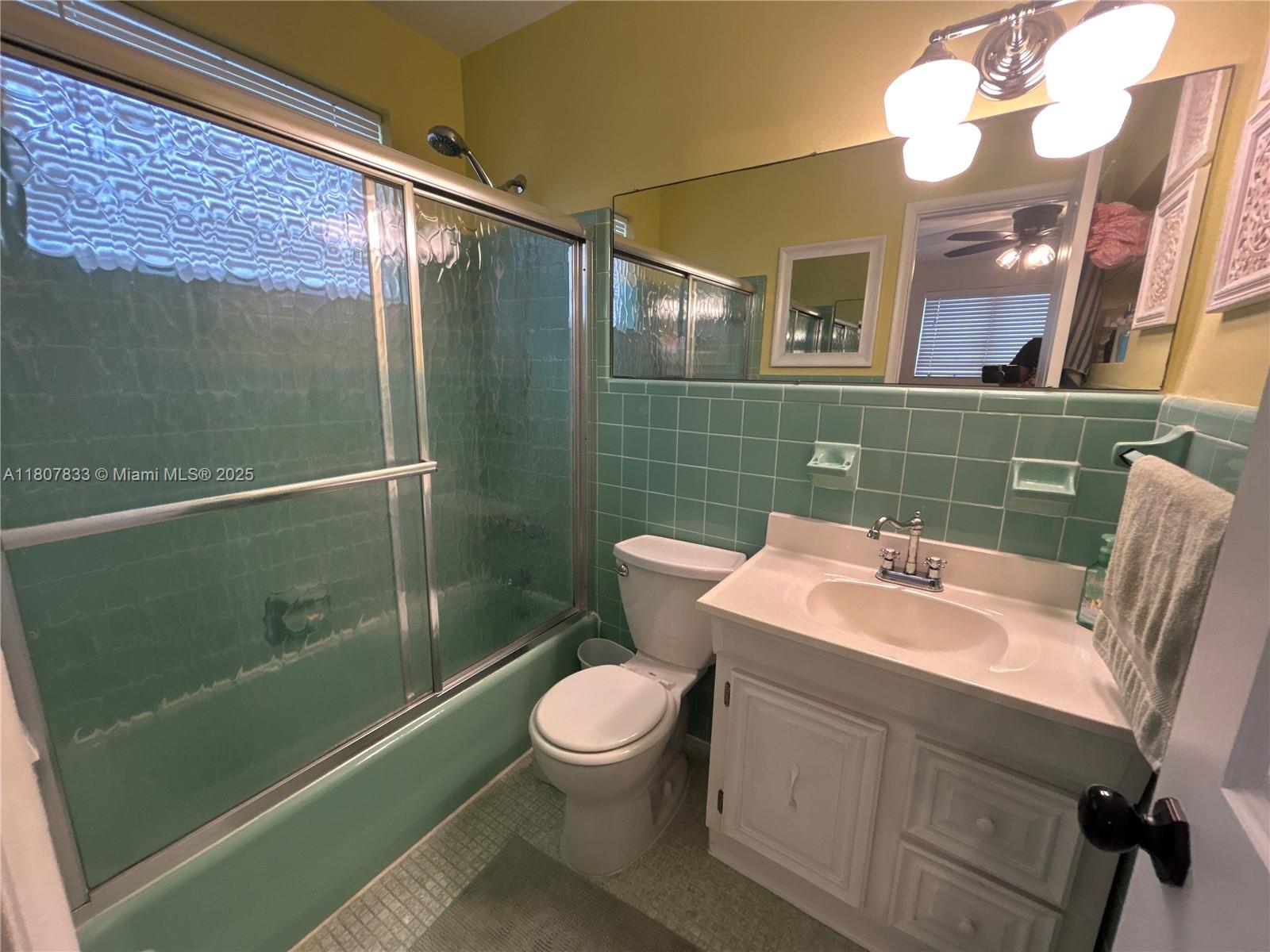 1717 Rodman St #18, Hollywood, Florida image 7