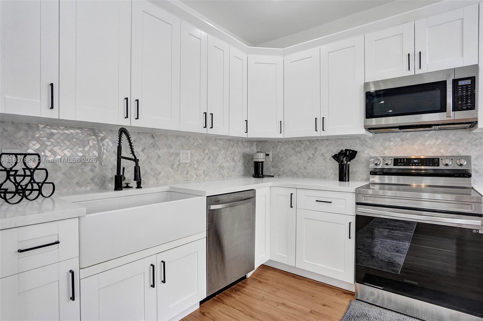 2978 SW 14th St, Miami, Florida image 4