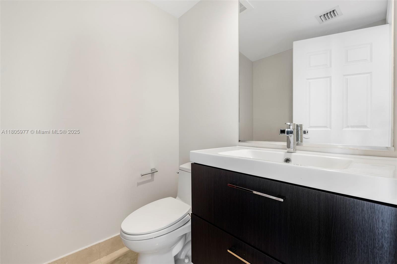 1755 E Hallandale Beach Blvd #1604E, Hallandale Beach, Florida image 12