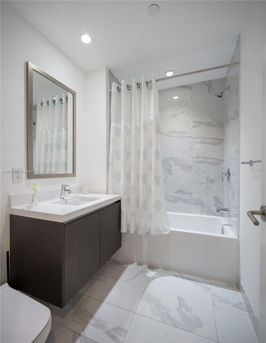 851 NE 1st Ave #4406, Miami FL 33132