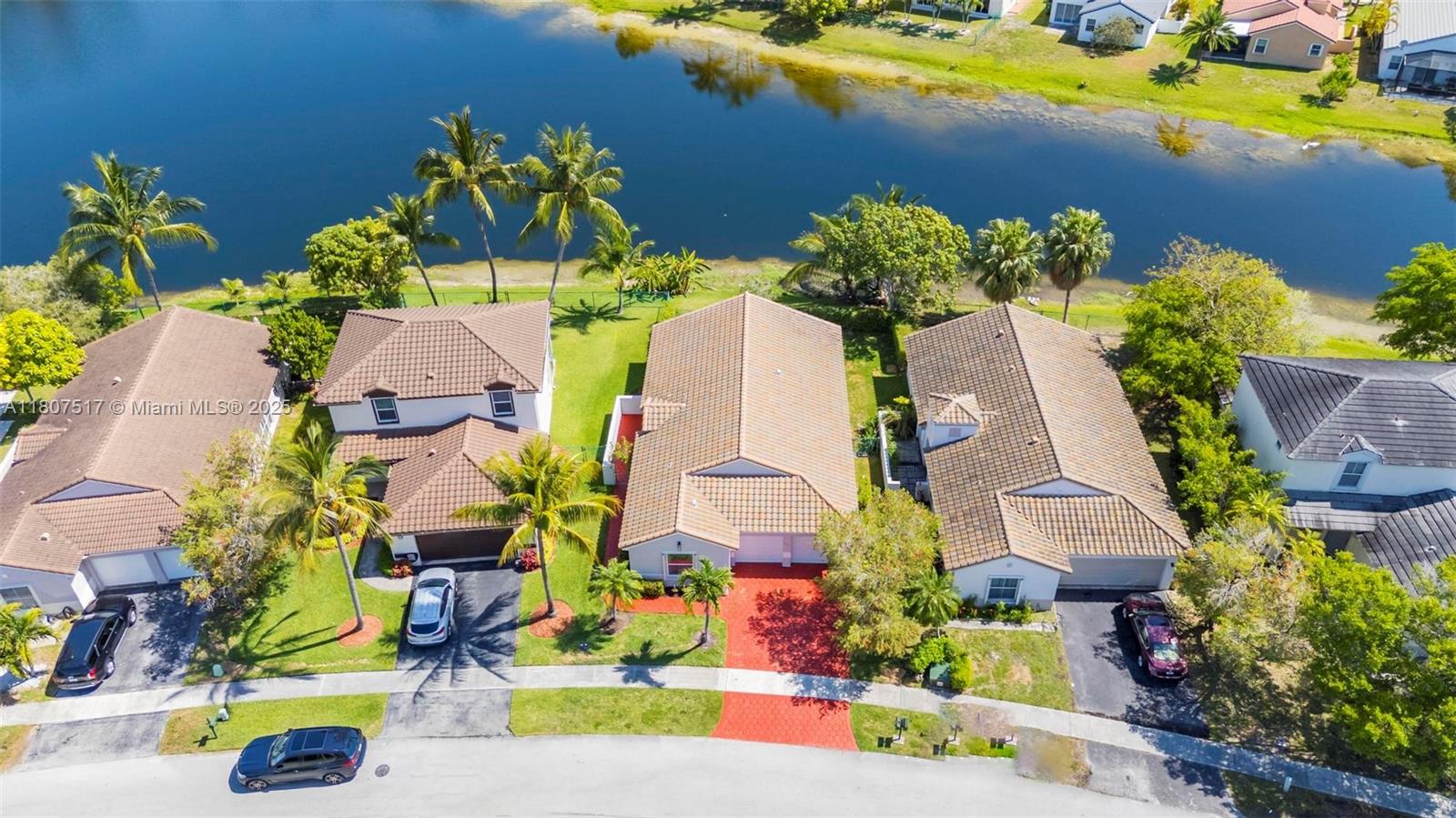 18501 NW 19th St, Pembroke Pines, Florida image 27