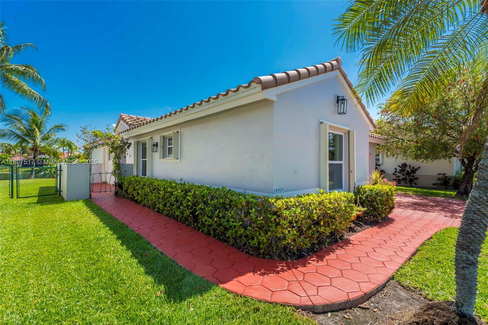18501 NW 19th St, Pembroke Pines, Florida image 30