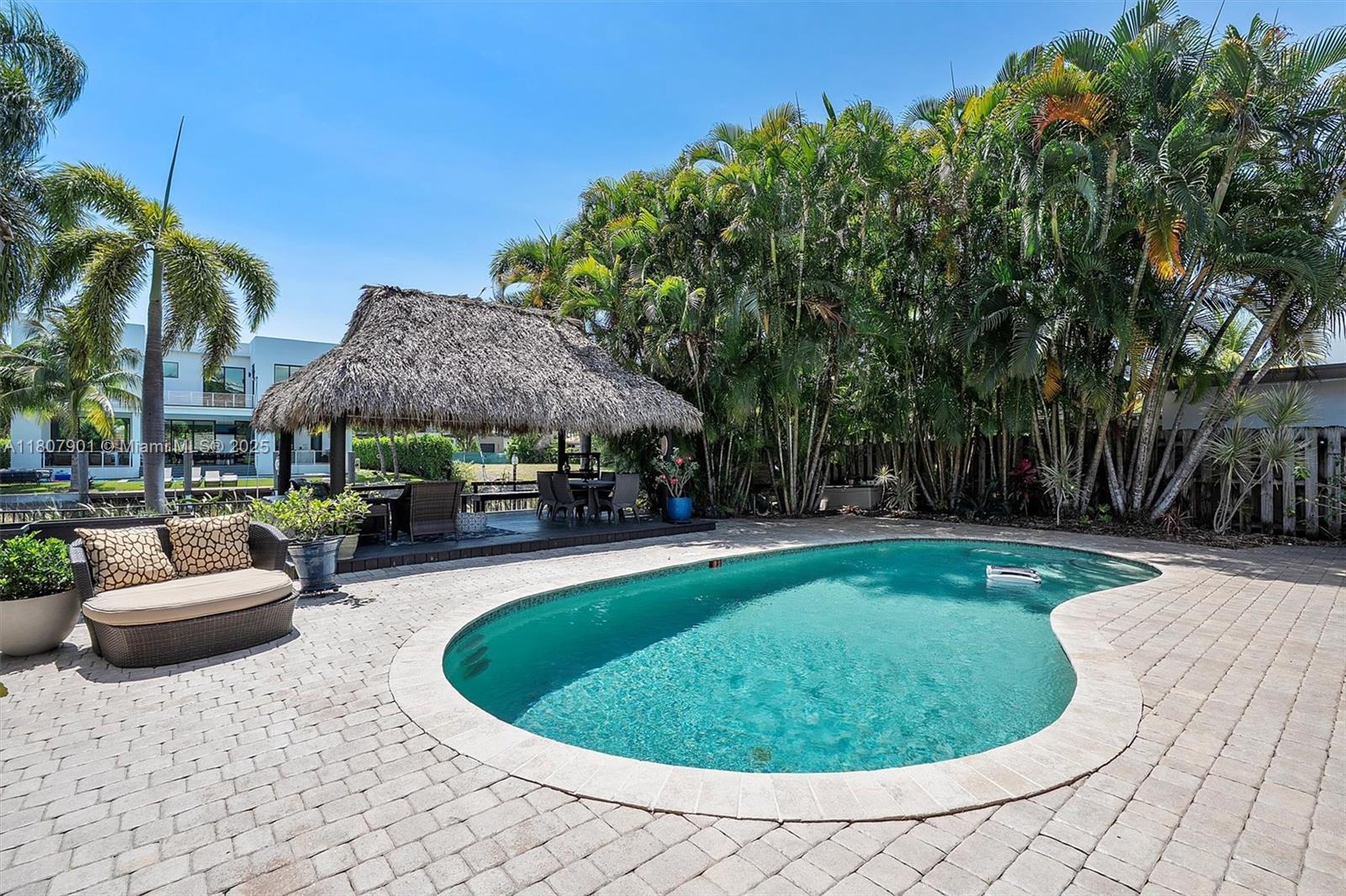 13105 Coronado Dr, North Miami, Florida image 22
