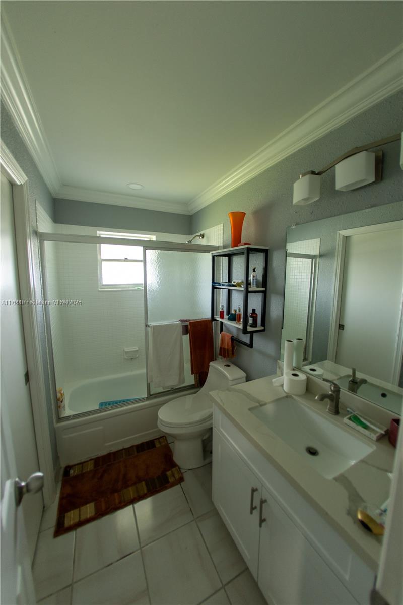 1175 NW 90th Way, Plantation, Florida image 11
