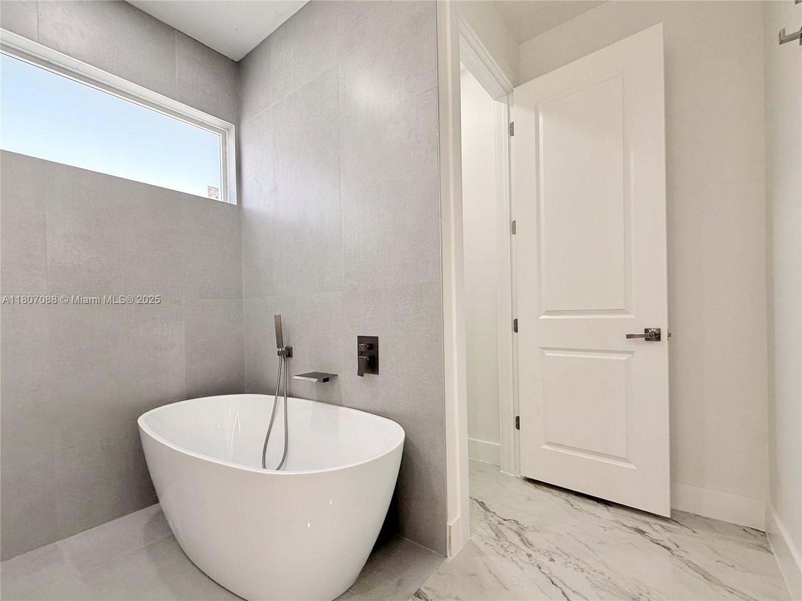 1115 NW 19th Pl, Cape Coral, Florida image 14