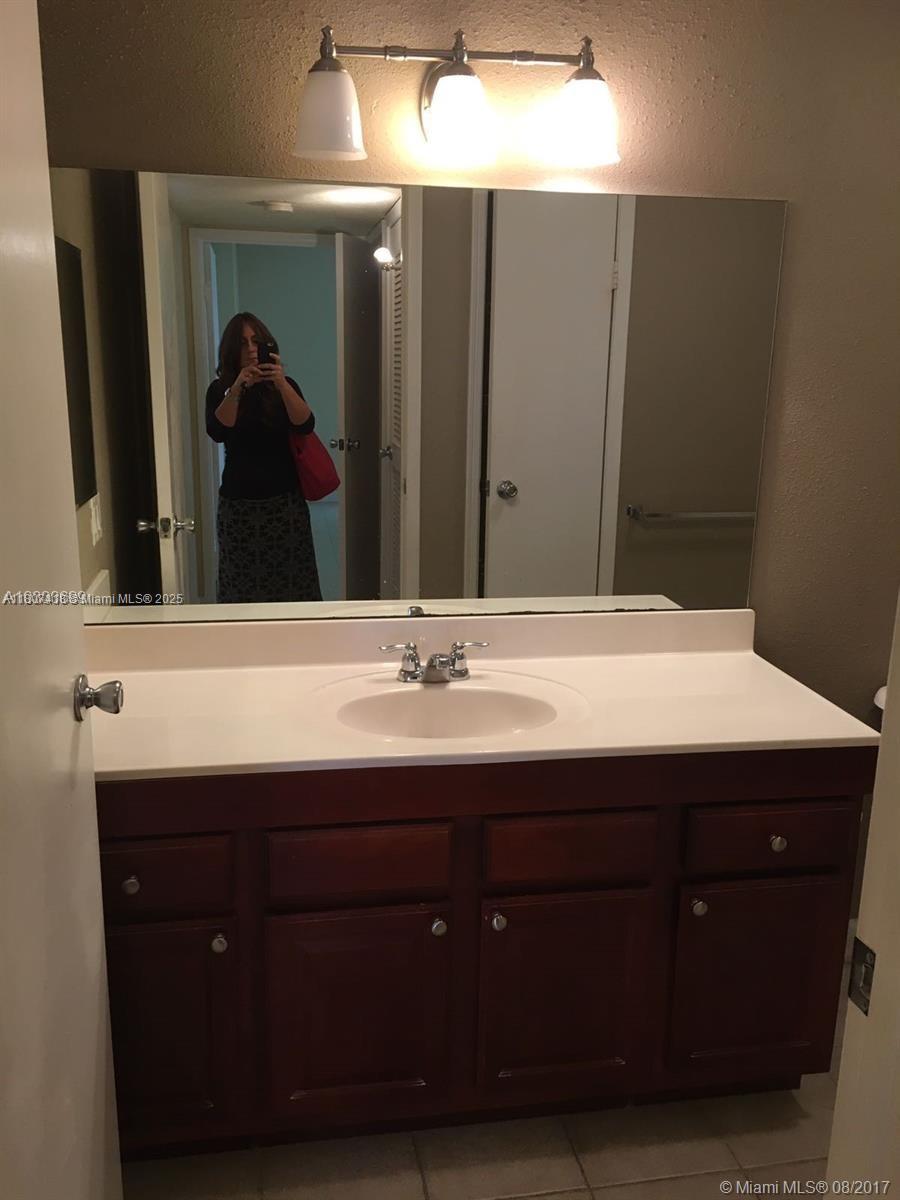 949 Riverside Dr #420, Coral Springs, Florida image 7