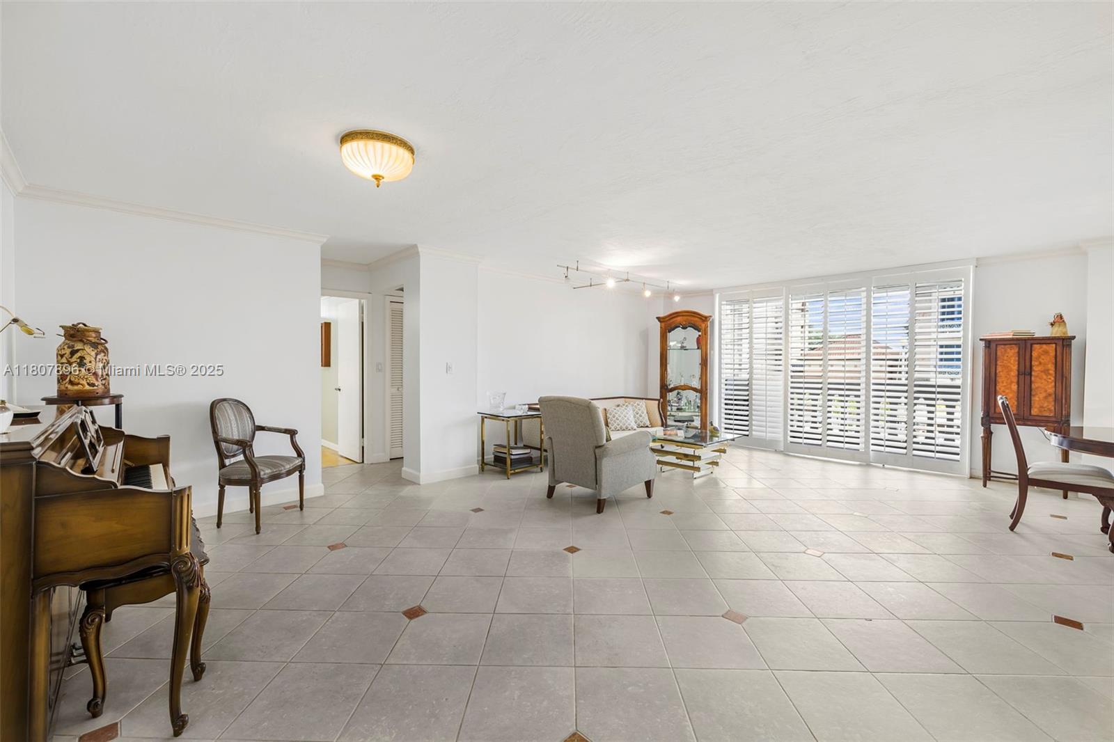 625 Biltmore Way #301, Coral Gables, Florida image 10